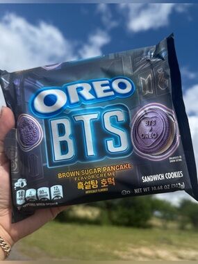 OREO X BTS BROWN SUGAR PANCAKE PURPLE COOKIES LIMITED EDITION